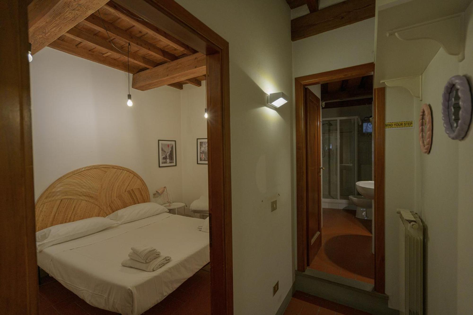 Traditional Florentine 1Br Apartment Close To Piazza Santa Croce Florenţa Exterior foto