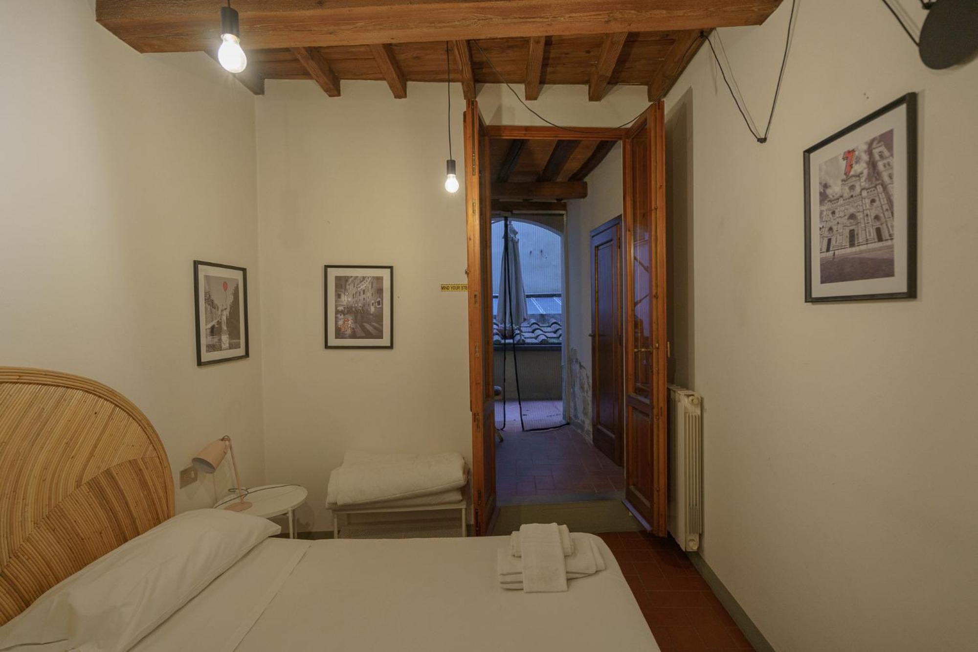 Traditional Florentine 1Br Apartment Close To Piazza Santa Croce Florenţa Exterior foto