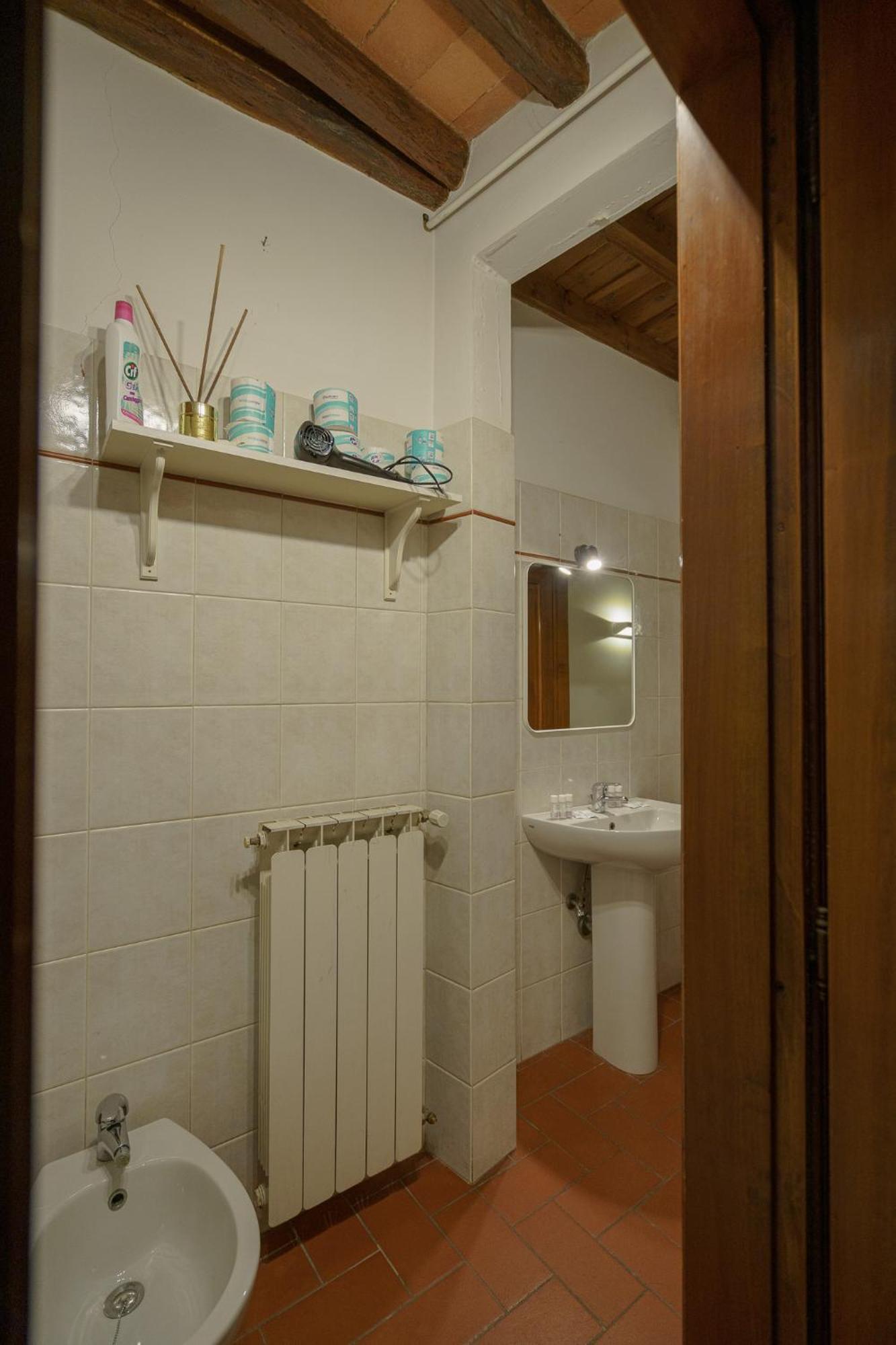 Traditional Florentine 1Br Apartment Close To Piazza Santa Croce Florenţa Exterior foto